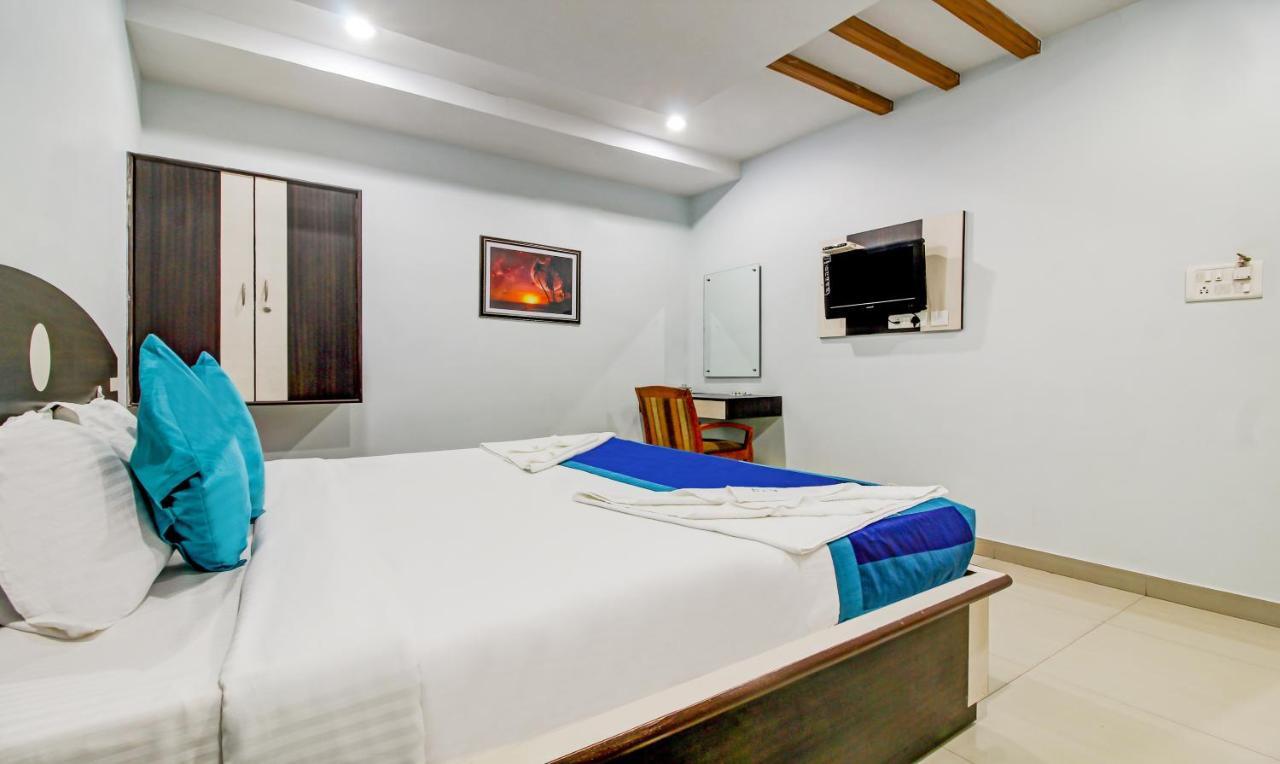 Hotel S Y N Residency Hyderabad Exteriör bild