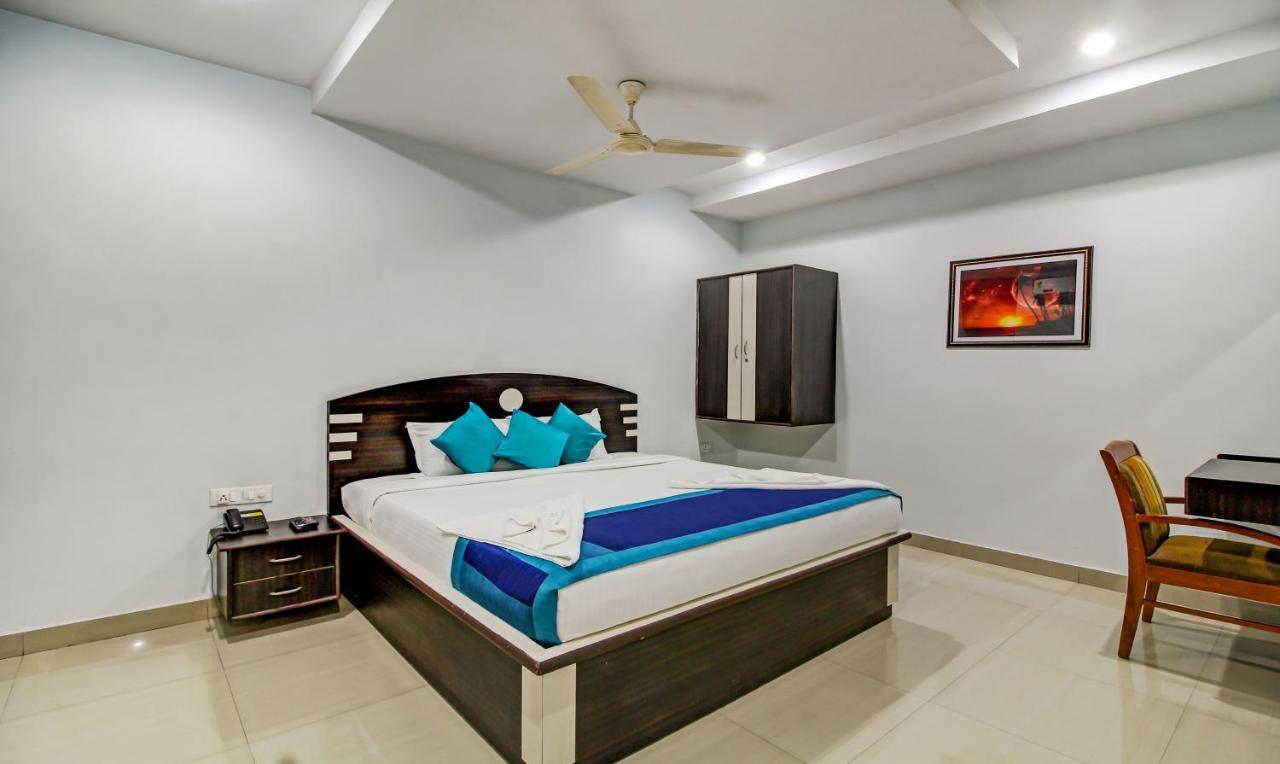 Hotel S Y N Residency Hyderabad Exteriör bild